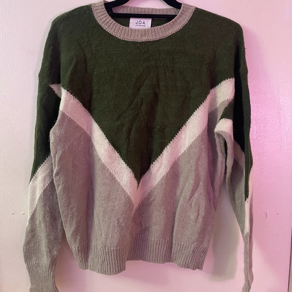 J.O.A. Colorblock Chevron Crewneck Pullover Sweater